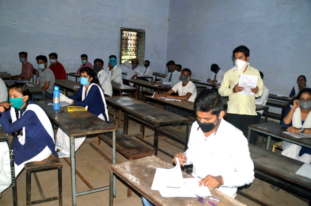 Examination wearing mask for three hours