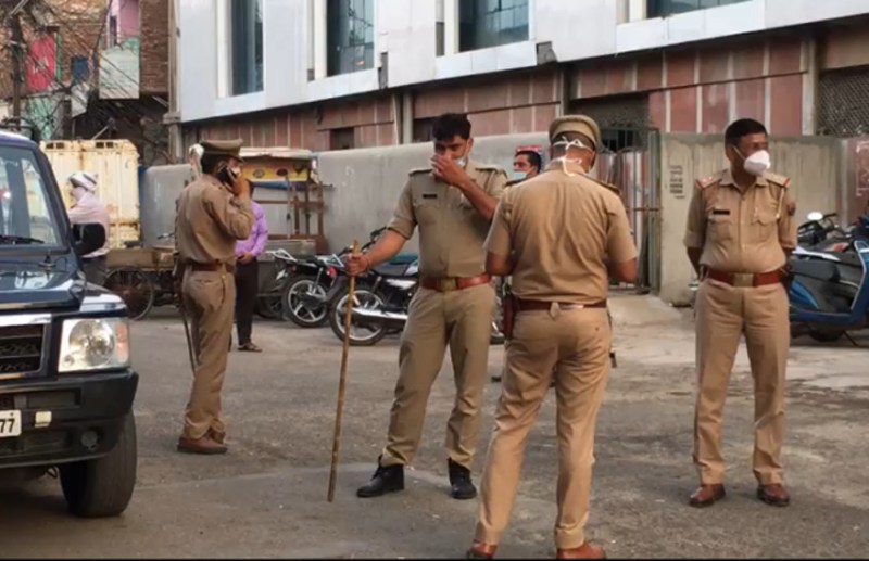 the-accused-of-robbing-one-and-a-half-lakhs-did-not-even-get-a-clue-on