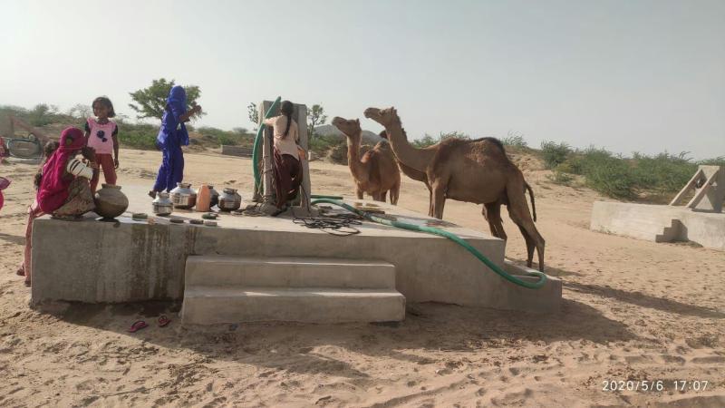 Deserted ship sank in desert without water?