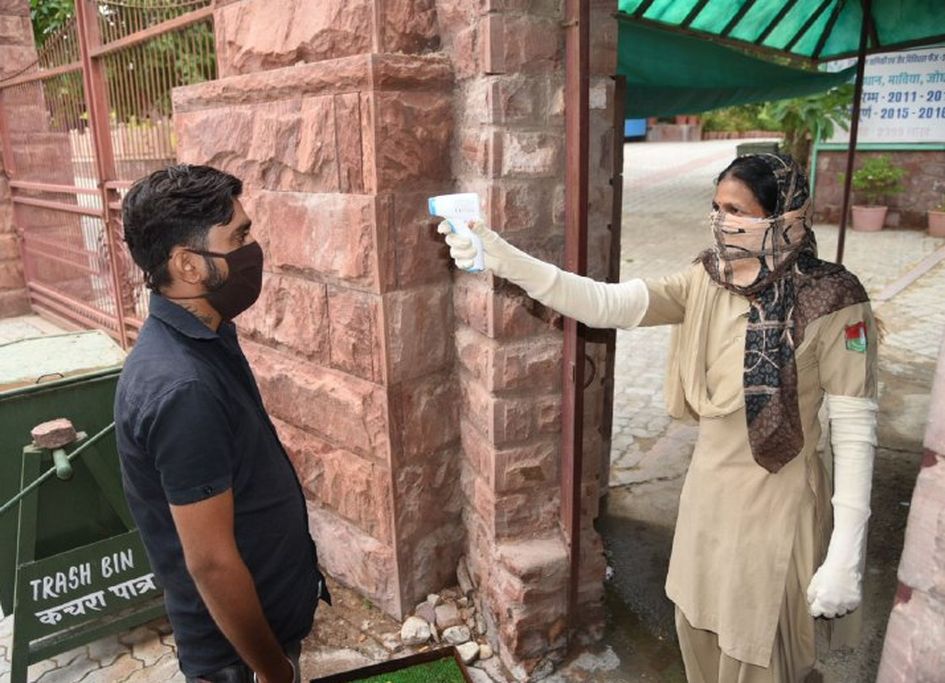 दर्शकों से दुगना स्टाफ पहुंच रहा जोधपुर माचिया पार्क में