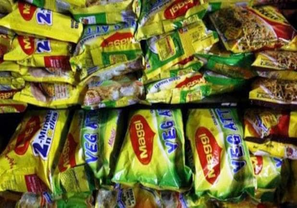 कोरोना काल में लोगों ने खूब खायी पारले-जी और मैगी, इतने फीसदी बढ़ गई सेल