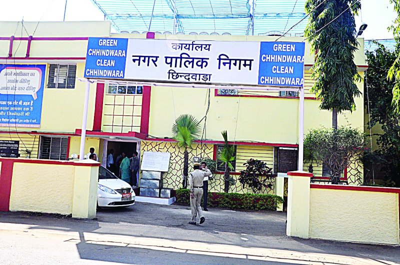 New Commissioner Himanshu Singh gets crown of thorns