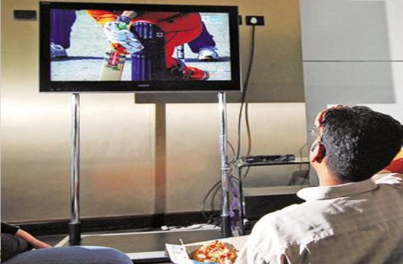 Thug Looted 30 Lakhs By Watch TV Scheme In Dhanbad Jharkhand