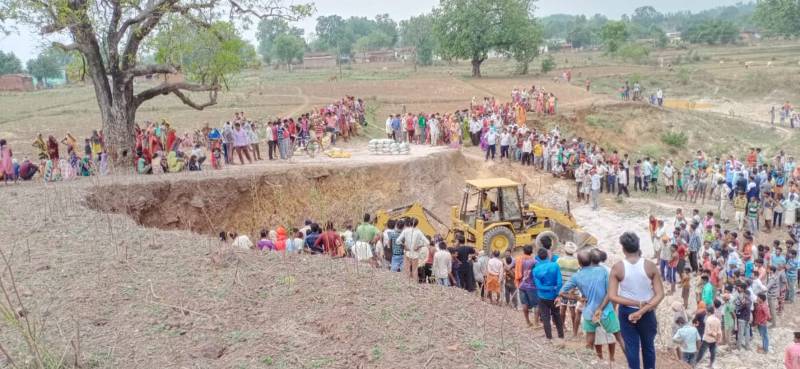 Illegal mine recovered 6 lives, four injured mine reached DIG and Collector