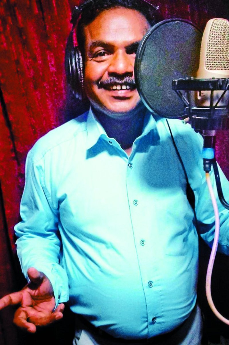 'गाड़ी वाला आया घर से कचरा निकाल' के सिंगर बोले- जनता का प्यार ही अवॉर्ड