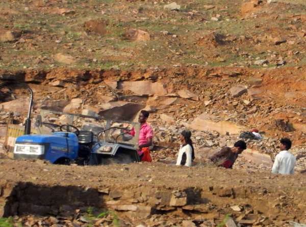 अवैध खनन फोटो-8