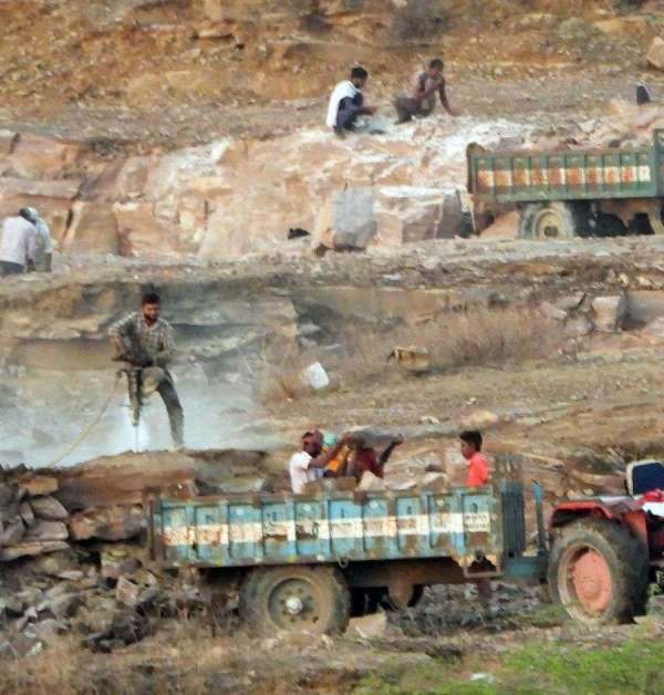 अवैध खनन फोटो-3