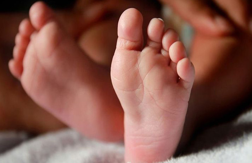 बांसवाड़ा : गुस्साए पिता ने 11 माह की बेटी को मां की गोद से छीनकर जमीन पर फेंका, बच्ची की दर्दनाक मौत