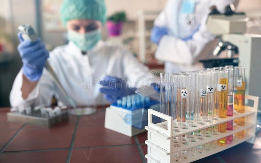 कोरोना मामले में पिछडऩे के बाद क्या ब्रिटेन भारत से पहले तैयार कर लेगा वैक्सीन? जानें इस खबर में