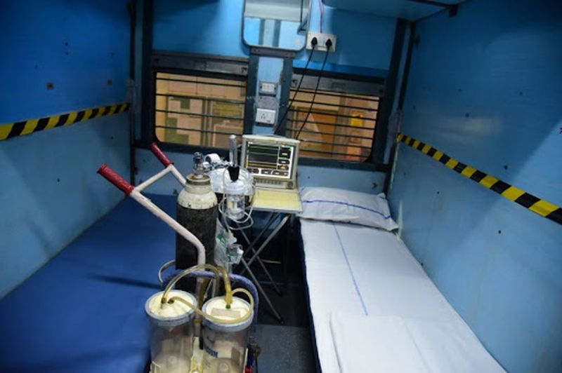 दिल्ली में बढे कोरोना संक्रमित मरीज, रेलवे बोर्ड ने जोधपुर से भेजे आइसोलेशन कोच