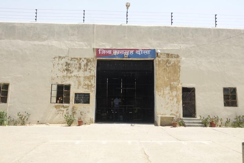 जिला कारागृह के जेलर समेत 85 बंदियों की तबीयत बिगड़ी