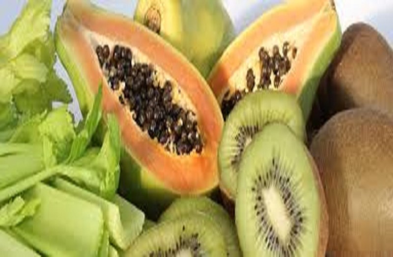 बढ़ती उम्र के प्रभाव को घटाते और सेहतमंद बनाते हैं फल