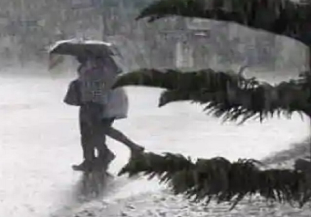 Weather Alert :  उत्तर प्रदेश के इन जिलों में इन तीन दिन भारी बारिश का अलर्ट