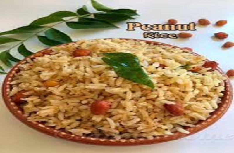 इस तरह बनाएं झटपट पीनट पुलाव