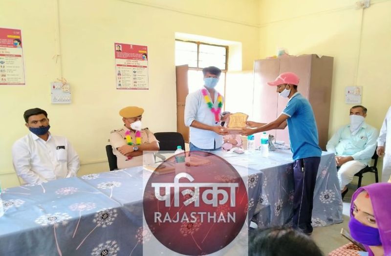 नागाणी की देव धरा पर कोरोना कर्मवीरों का सम्मान, कार्यक्रम में लॉक डाउन के नियमों का रखा ध्यान