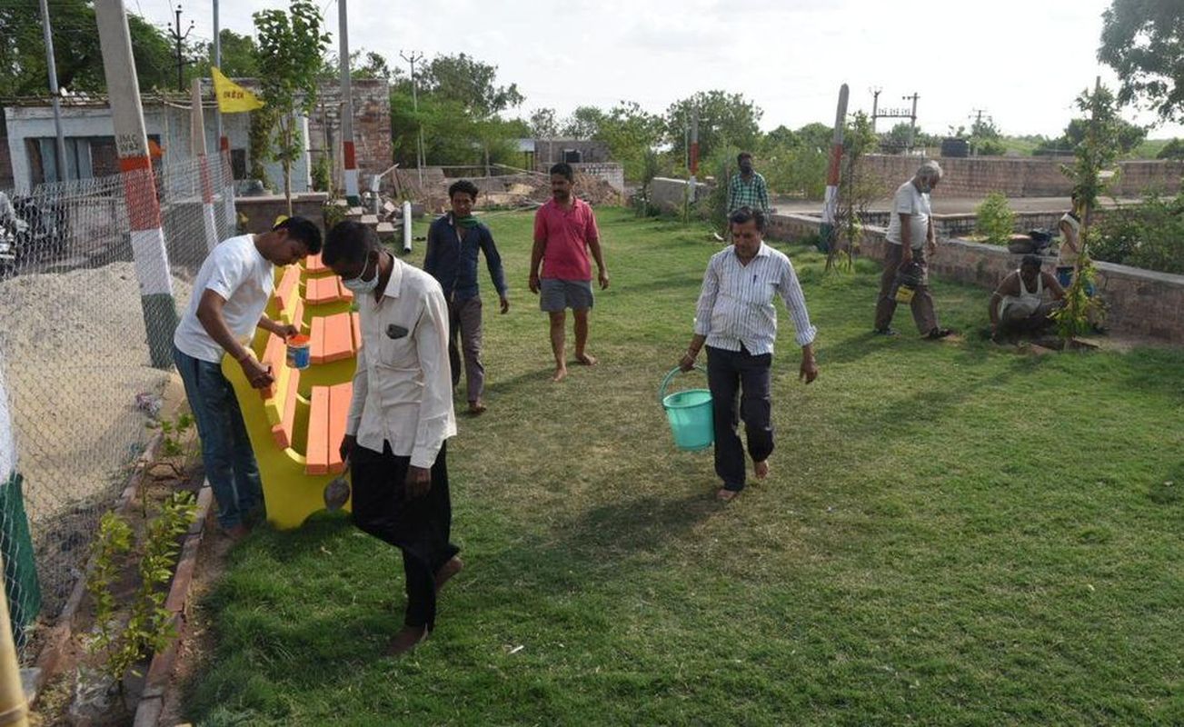 जरूर पढ़े -इनकी लॉकडाउन में कुछ ऐसा किया कि बंजर भूमि भी बन गई उद्यान