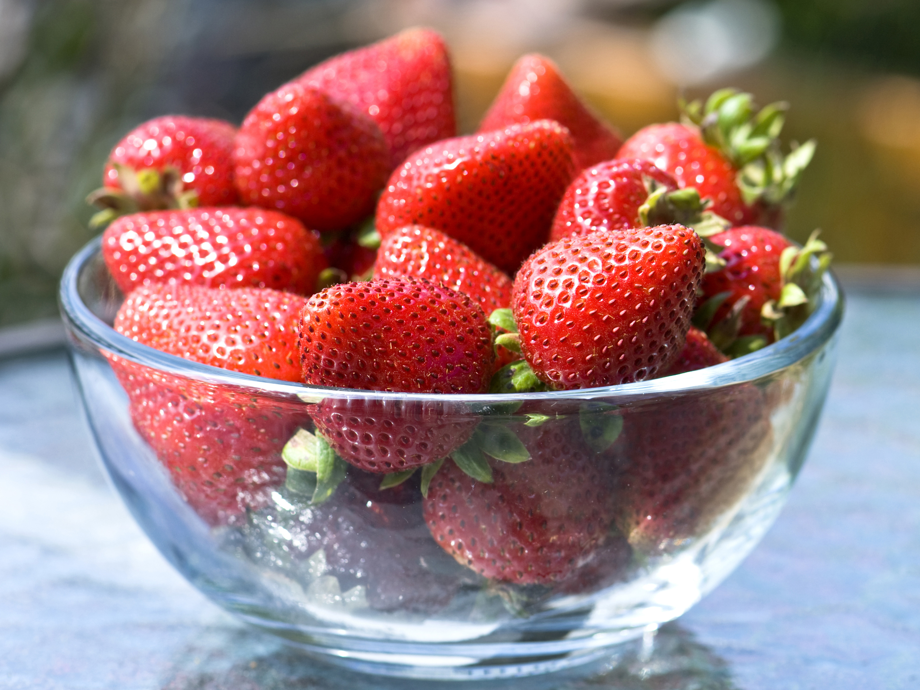strawberries-in-bowl-4.jpg