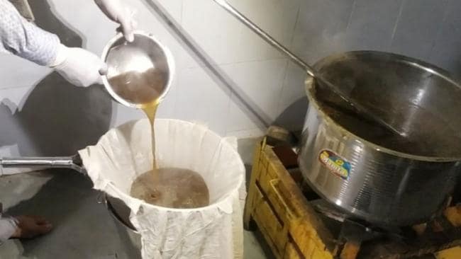 Typhoid treatment at home in hindi: