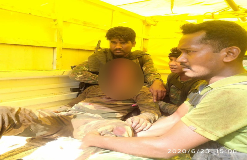 नारायणपुर में नक्सालियों ने किया आईडी विस्फोट, एक जवान घायल