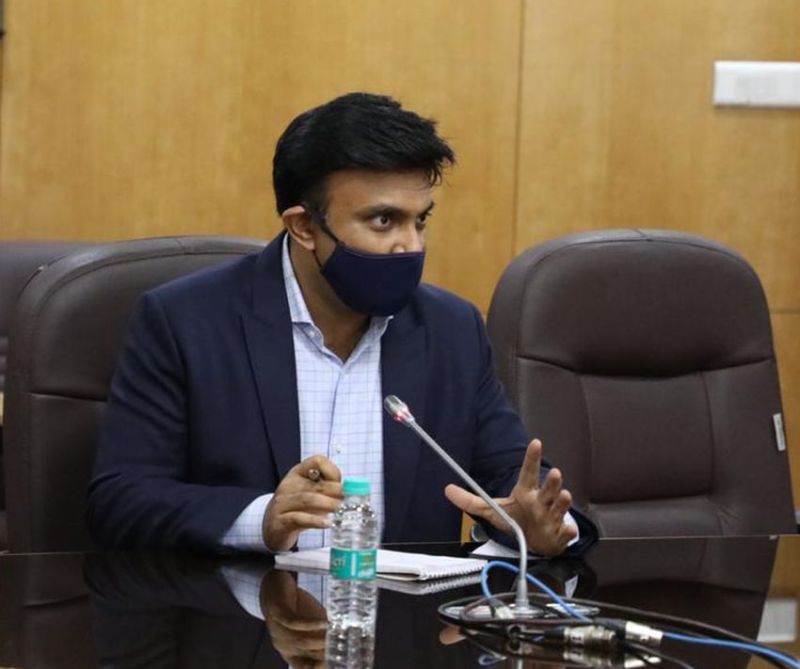 पिता के बाद चिकित्सा शिक्षा मंत्री की पत्नी और बेटी भी कोरोना पॉजिटिव