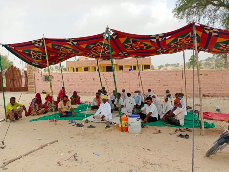 ग्राम पंचायत भवन प्रकरण : सरपंच ने खोला ग्रामीणों के खिलाफ मोर्चा