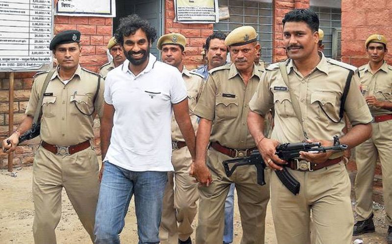 आनंदपाल सिंह प्रकरण : सीबीआइ ने चौबीस व्यक्तियों को दंगे भड़काने का आरोपी माना