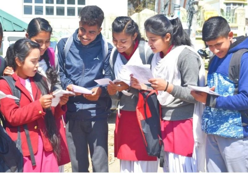 UP Board 10th Result : टॉप टेन में बाराबंकी का बोलबाला, बड़ौत की रिया जैन नंबर वन, देखें- 10वीं की टॉपर लिस्ट