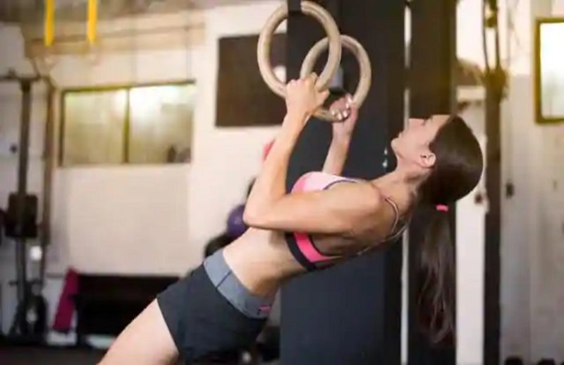 Fitness Tips: जिम जाने से पहले इन 5 व्यायाम से शरीर को करें तैयार