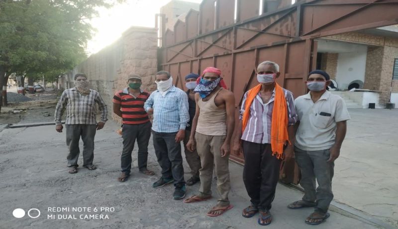 migrant labours---विभिन्न उद्योगों में 10 हजार श्रमिकों को ट्रेनों व निजी वाहनों से लाया गया