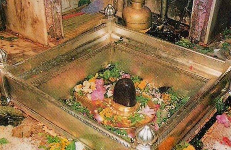 Kashi Vishwanath Temple
