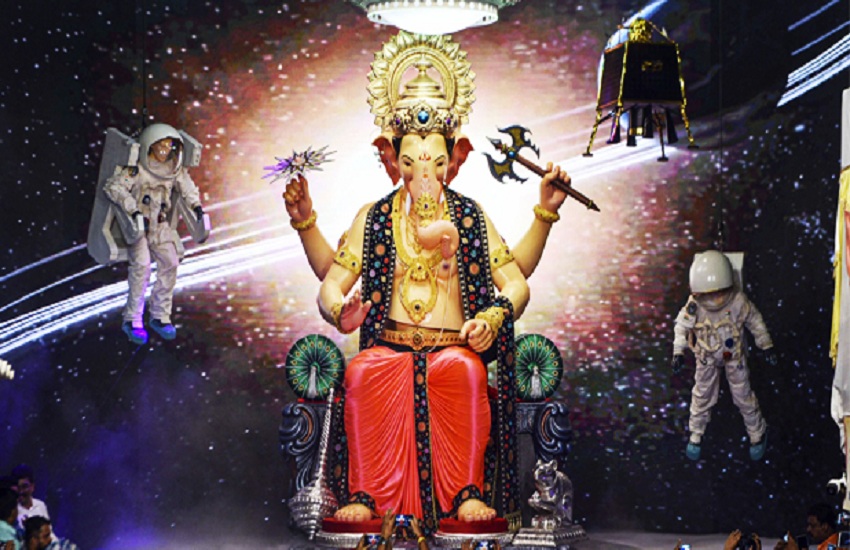 Mumbai Ganesh Utasv : नहीं आएंगे लाला बाग के राजा, बहेगी सेवा की धारा