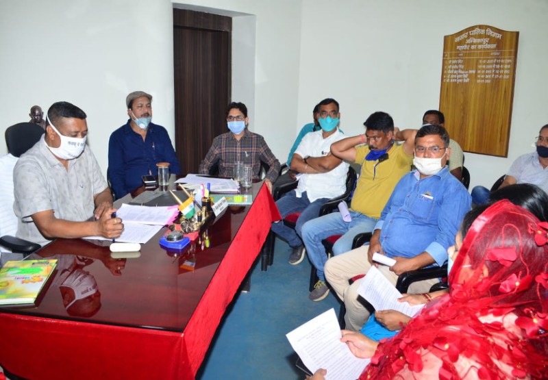 घरों से निकले वेस्ट पानी को वाटर हार्वेस्टिंग से कनेक्ट करने का ट्रायल महापौर के वार्ड में शुरु, ...तो होगा पहला शहर