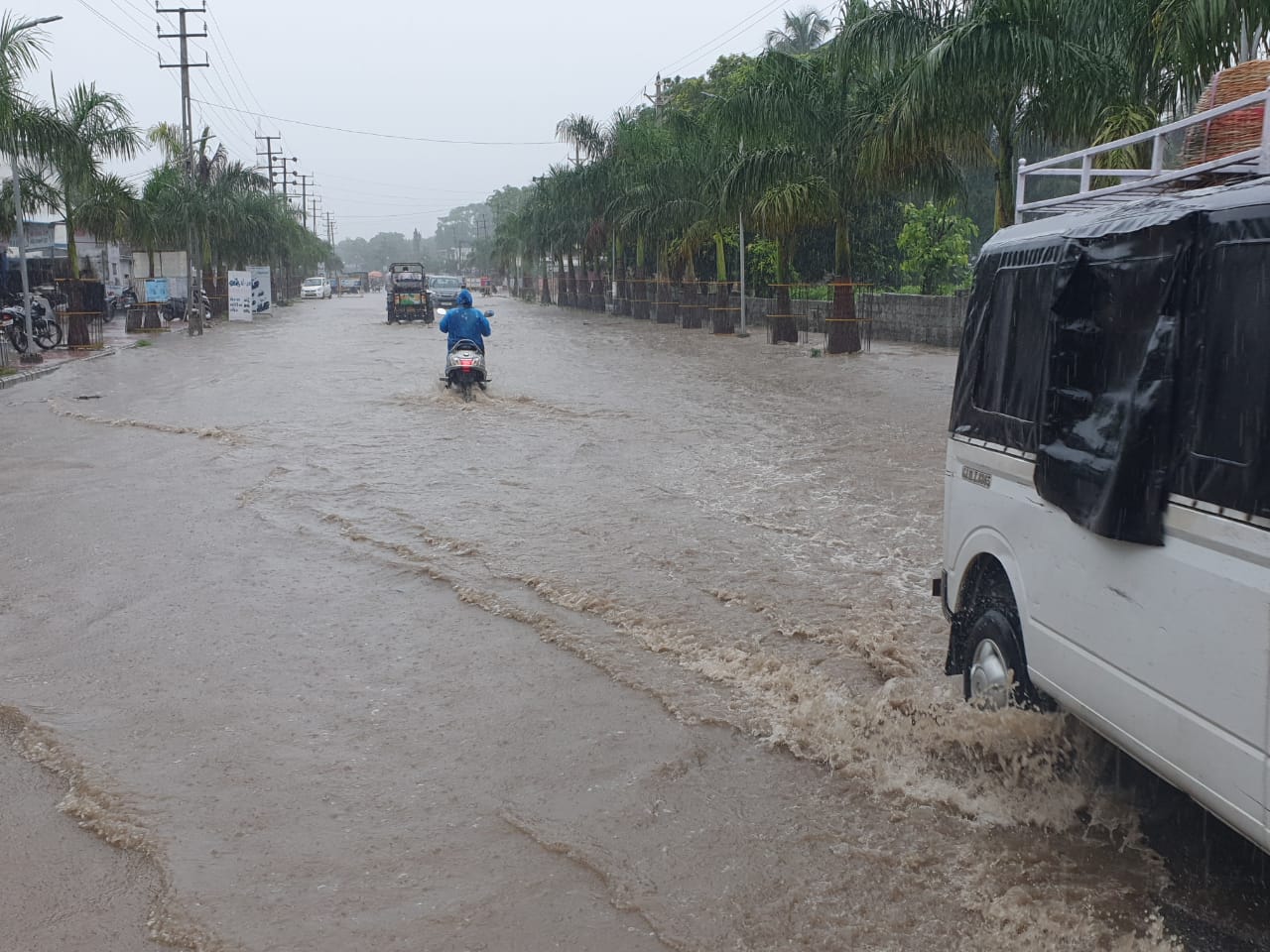 Gujarat: गिर सोमनाथ जिले के कोडिनार में 4 घंटे में 6 इंच बारिश, तलाला में 2 घंटे में 2 इंच