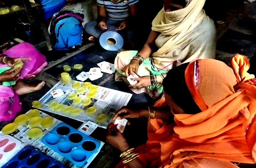 दुर्ग जिले के गांवों में बनी एलोविरा साबुन की देशभर में डिमांड, कोविड संकट में बना महिलाओं के रोजगार का जरिया