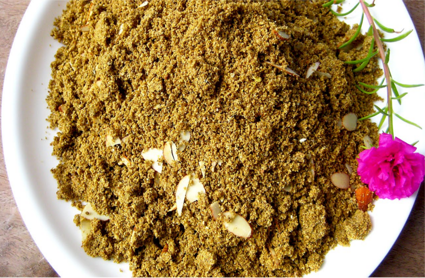 धनिए की पंजीरी से शरीर को मिलती है ताकत, जानें इसके फायदे