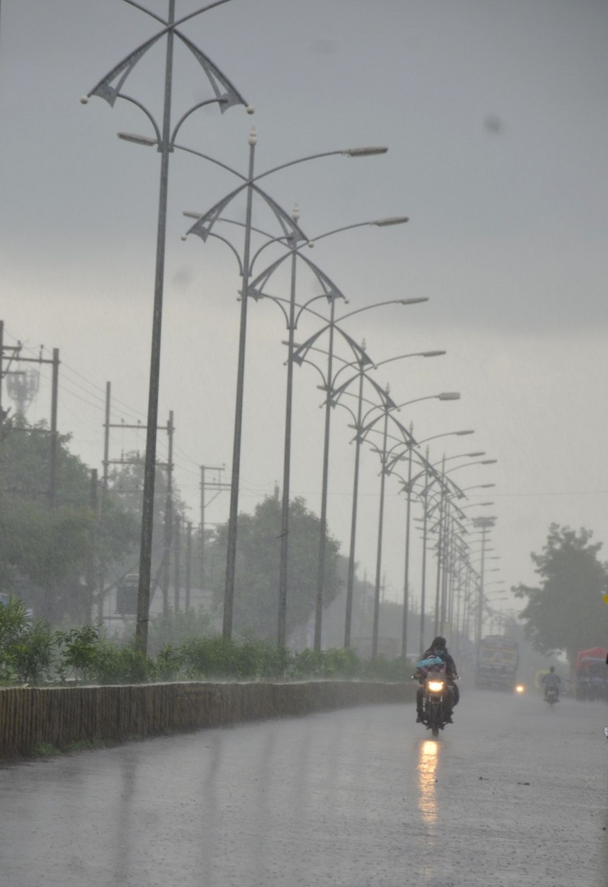 Weather update: System activated, heavy rains in Khandwa