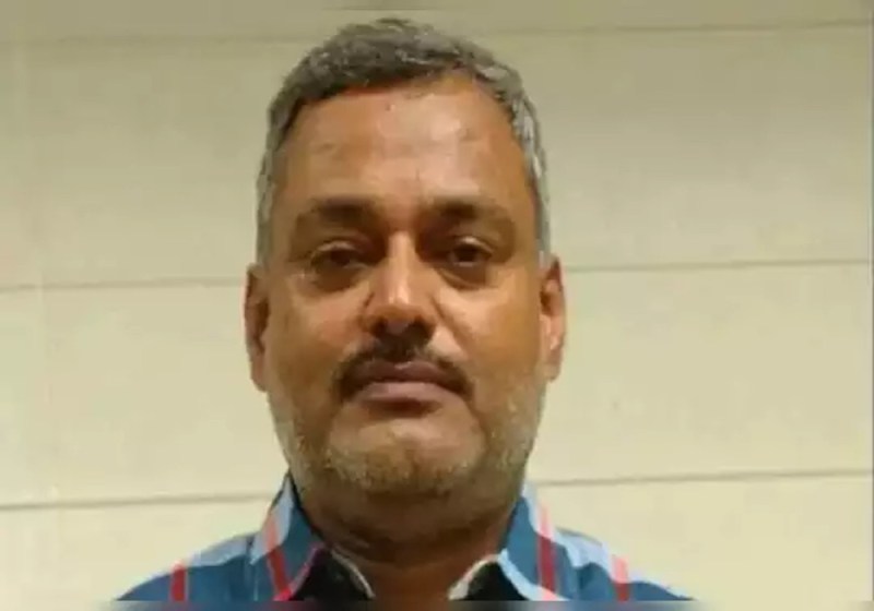 Kanpur Encounter: विकास दुबे को लेकर सोशल मीडिया पर वायरल हो रही शहीद सीए देवेंद्र मिश्रा की ये चिट्ठी, पुलिस ने कहा-रिकॉर्ड में ही नहीं मिली