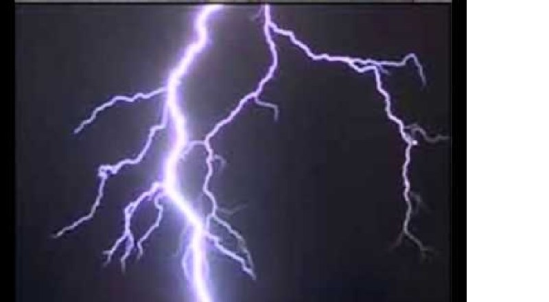 West Bengal: वज्रपात से तीन महिलाओं की मौत , 12 जख्मी