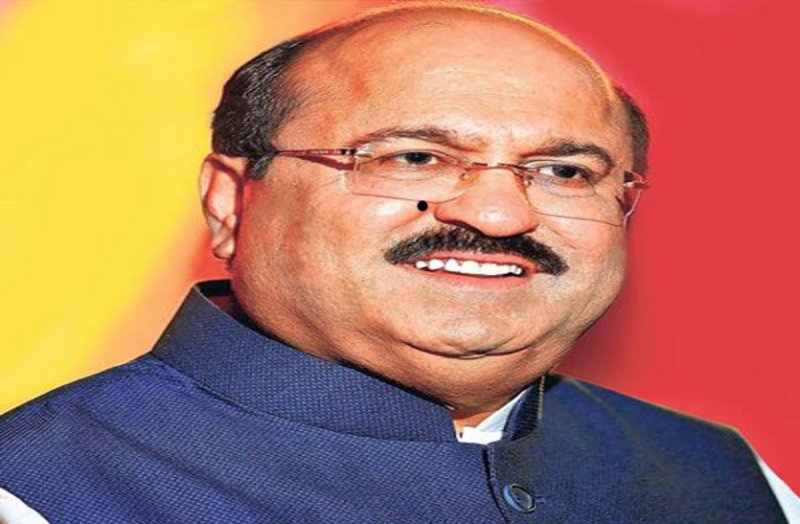 रियल एस्टेट का काम करने वाली कंपनी का डायरेक्टर है किशोर वाधवानी, टीम ने दो कंप्यूटर समेत अन्य चीजें की जब्त