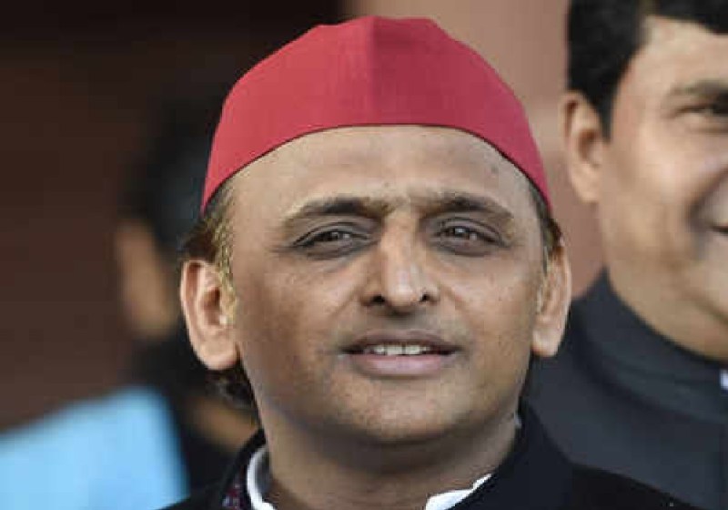 अमिताभ बच्चन हुए कोरोना पॉजिटिव, तो अखिलेश यादव ने किया यह ट्वीट