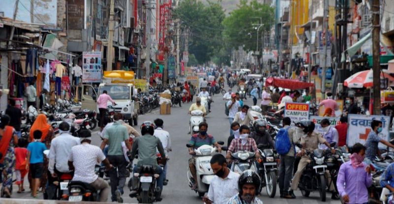 सात दिन बाद खुले बाजार, कहीं कोरोना का डर तो कहीं बेपरवाही