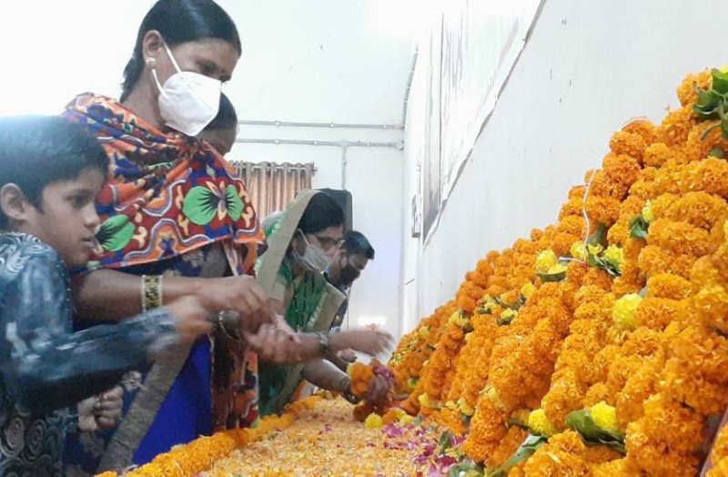 Spilled tears, pain emerged, feeling proud again, respect for martyred families ...