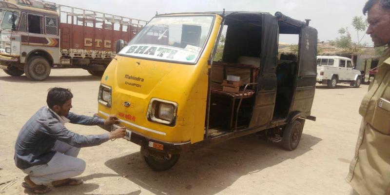 वाहन पर रेट्रो रिप्लेक्टर लगाना अनिवार्य, तभी मिलेगा फिटनेस प्रमाण-पत्र