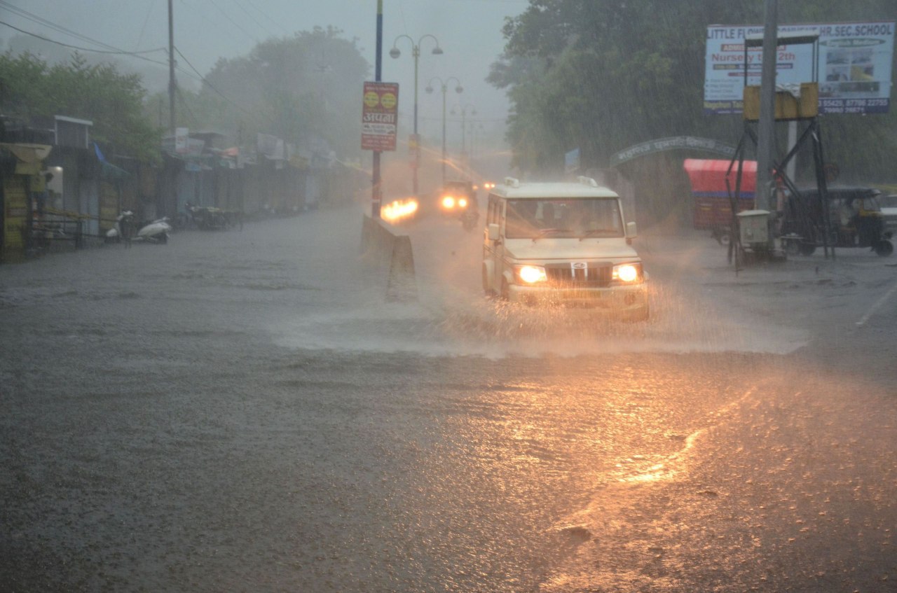 Weather update: Heavy rains in Khandwa, Yellow alert issued today
