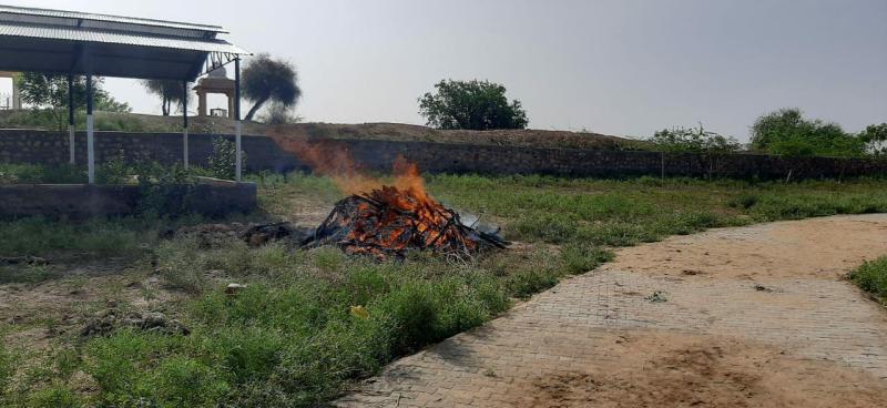 Why husband and wife cremated on a funeral pyre