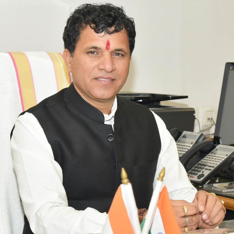 गहलोत सरकार होटल में बिरियानी खाने और स्विमिंग पूल की मौज-मस्ती में व्यस्त- चौधरी