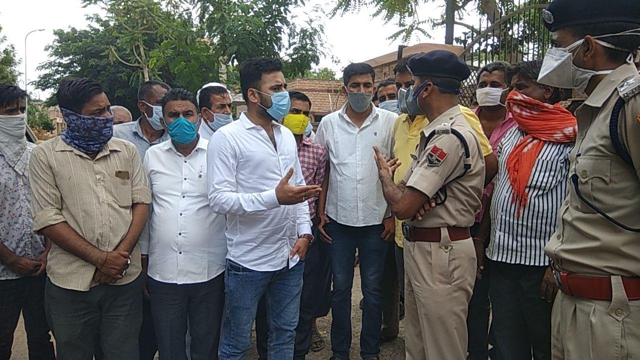 जानलेवा हमले में घायल गार्ड का टूटा दम, पुलिस हमलावरों की पहचान व धरपकड़ में जुटी