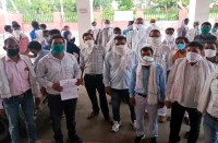 इनके परिवार के सामने रोजी-रोटी का संकट...