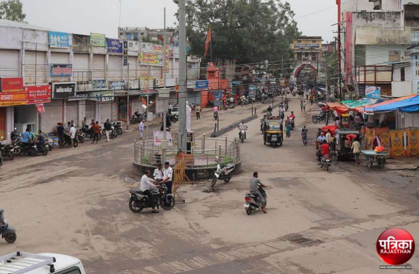 बांसवाड़ा में कोरोना ने मचाया कोहराम, अब सुबह 10 से शाम 5 बजे तक ही खुली रहेंगी दुकानें