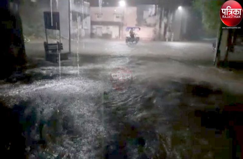 Watch video : रात में जमकर बरसे मेघ, सुबह किसानों के चेहरे खिले